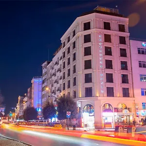 4* Hotel Four Seven